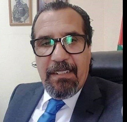 .... والمتربعون على عرش القرار بالوهم يتمسكون ...